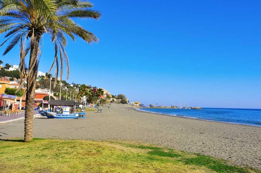 Apartamento El Bambu Cerca Del Mar Málaga Exteriör bild