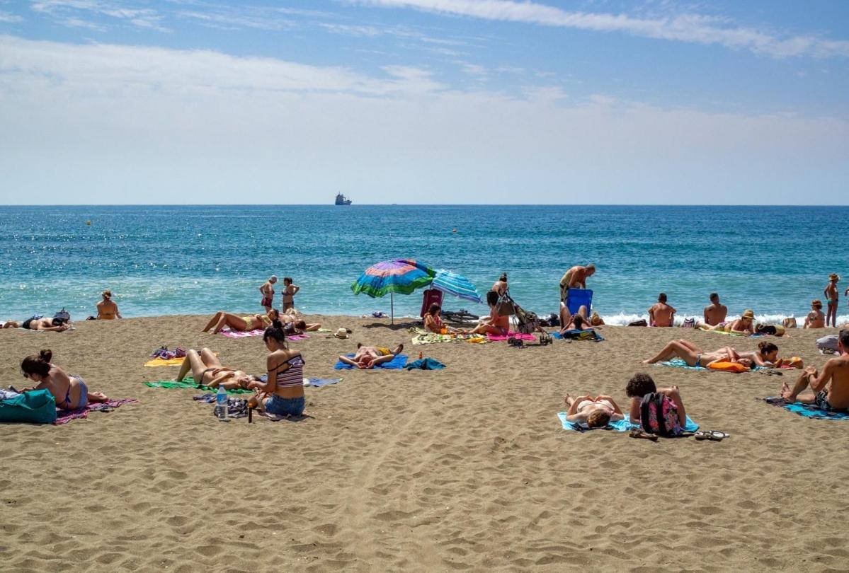 Apartamento El Bambu Cerca Del Mar Málaga Exteriör bild