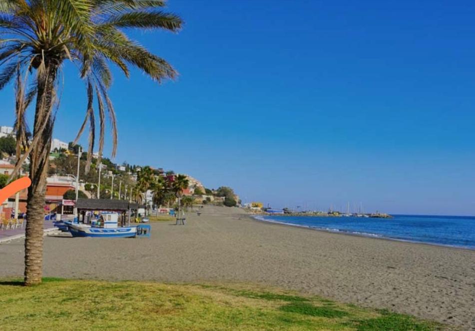 Apartamento El Bambu Cerca Del Mar Málaga Exteriör bild