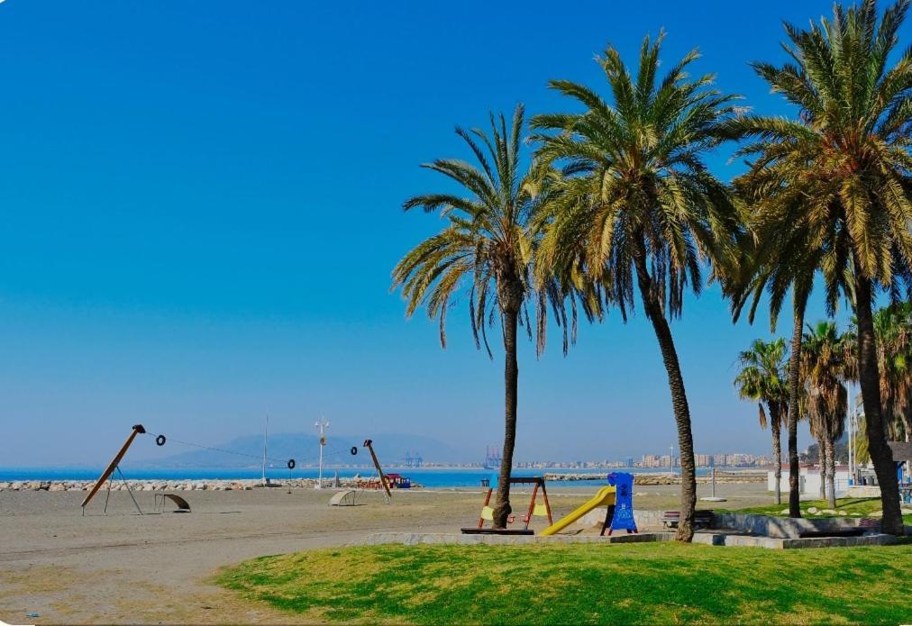 Apartamento El Bambu Cerca Del Mar Málaga Exteriör bild